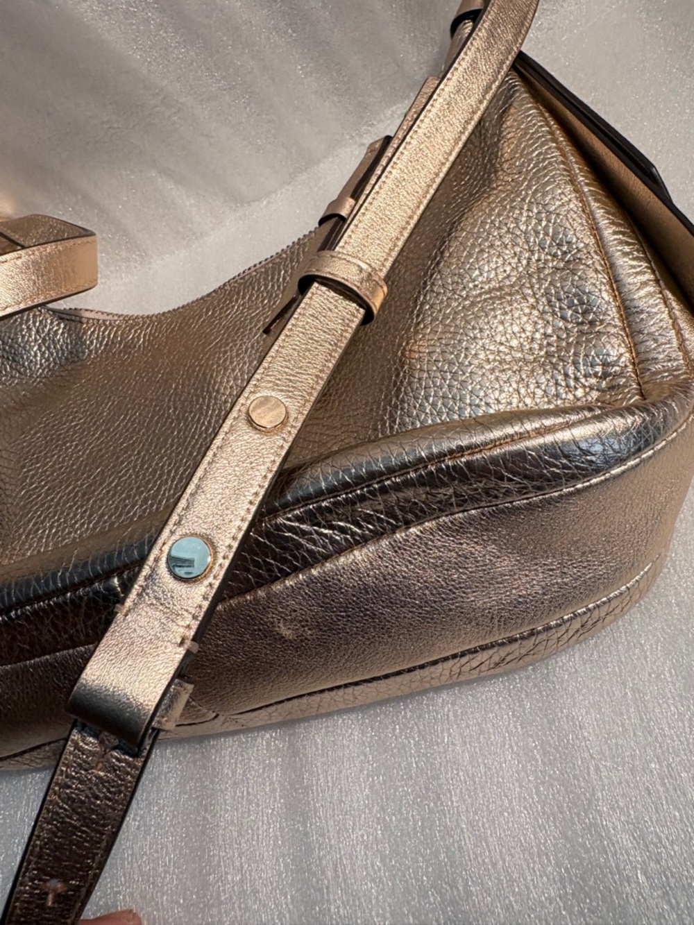 Kate Spade Rose Gold Champagne Pebbled Hobo Shoulder/Crossbody Pink Logo Lining - Picture 14 of 16